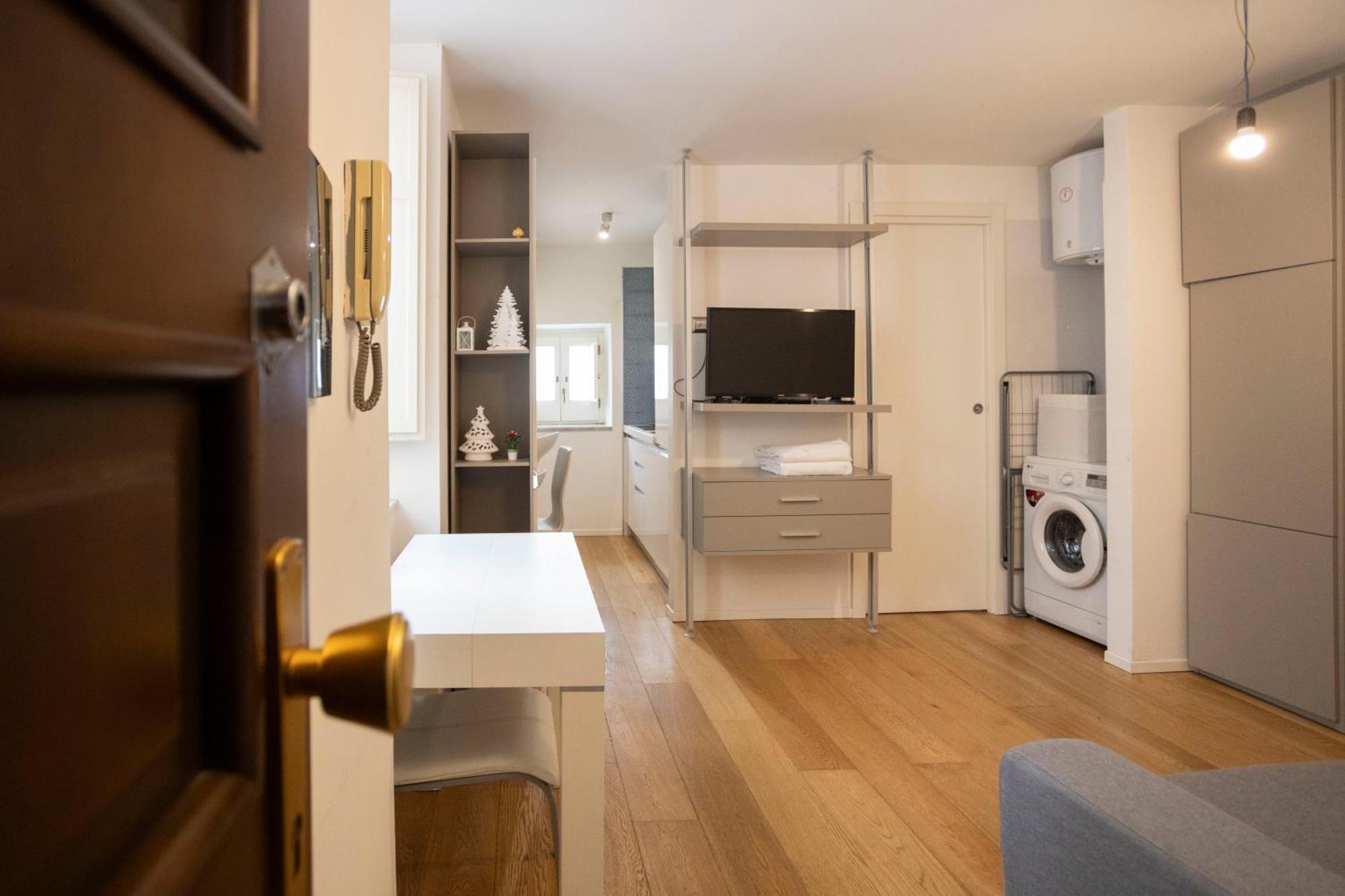Appartement Qu4Ttro I Domo House à Salernes Extérieur photo