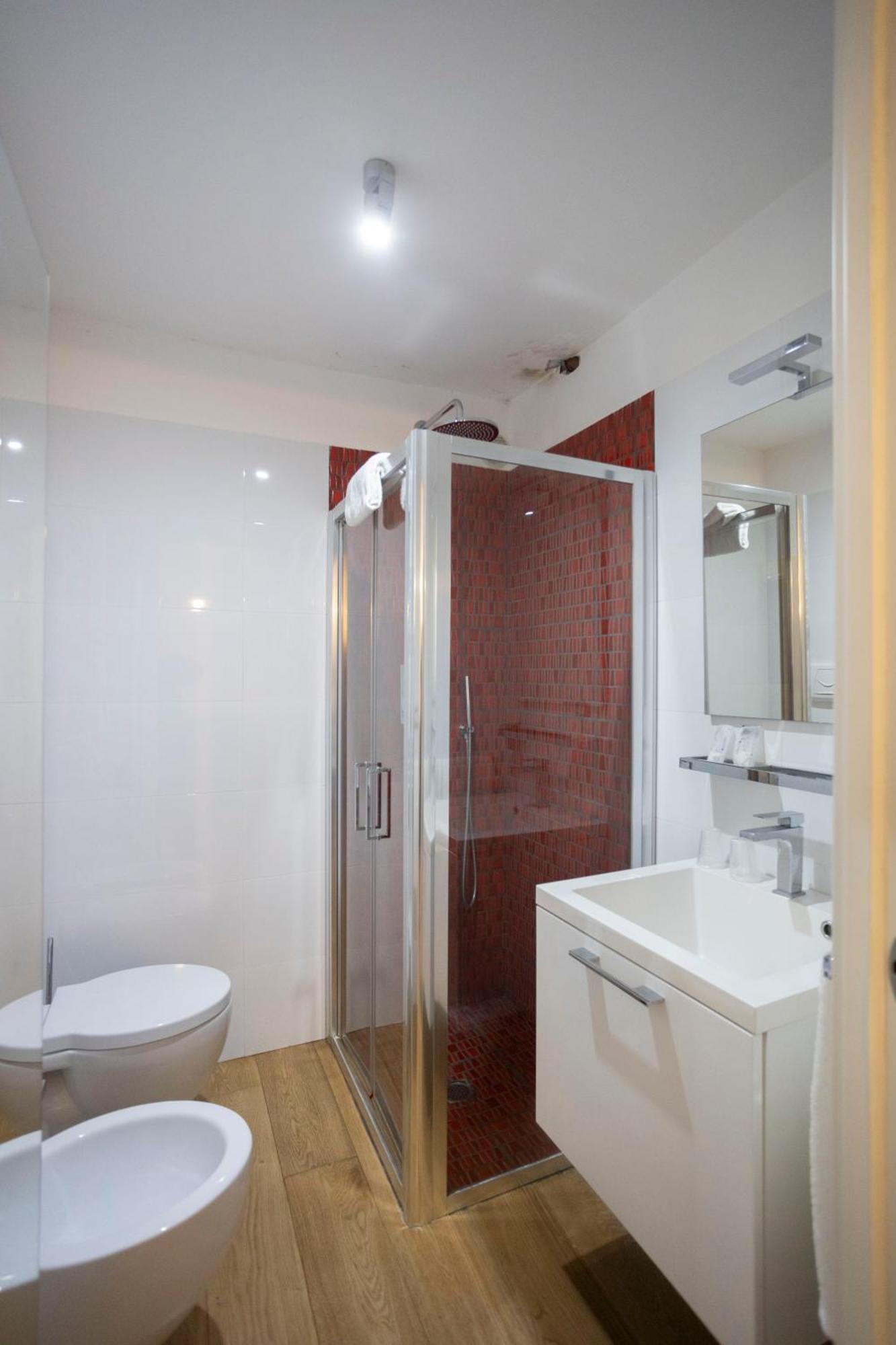 Appartement Qu4Ttro I Domo House à Salernes Extérieur photo
