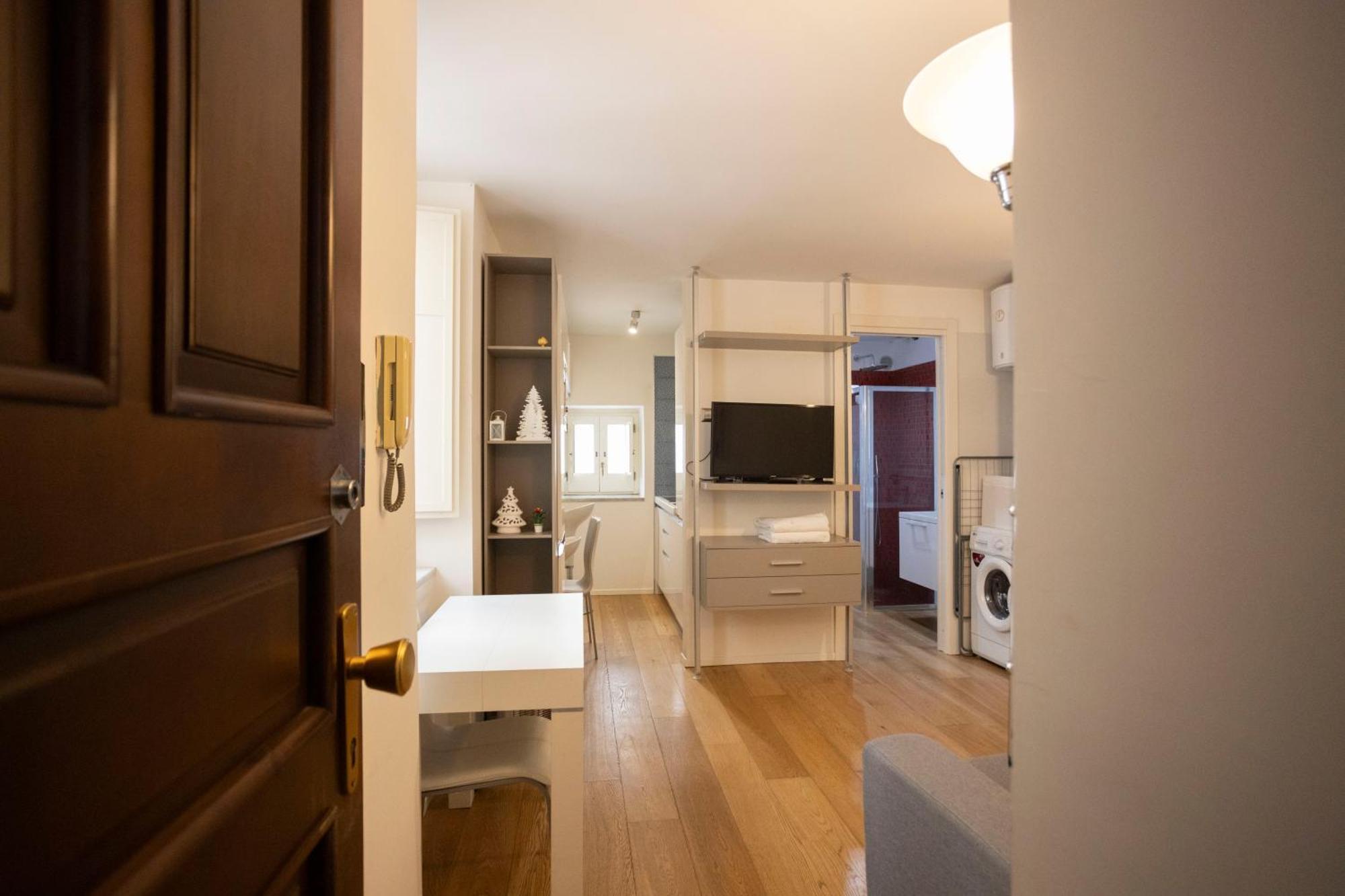 Appartement Qu4Ttro I Domo House à Salernes Extérieur photo