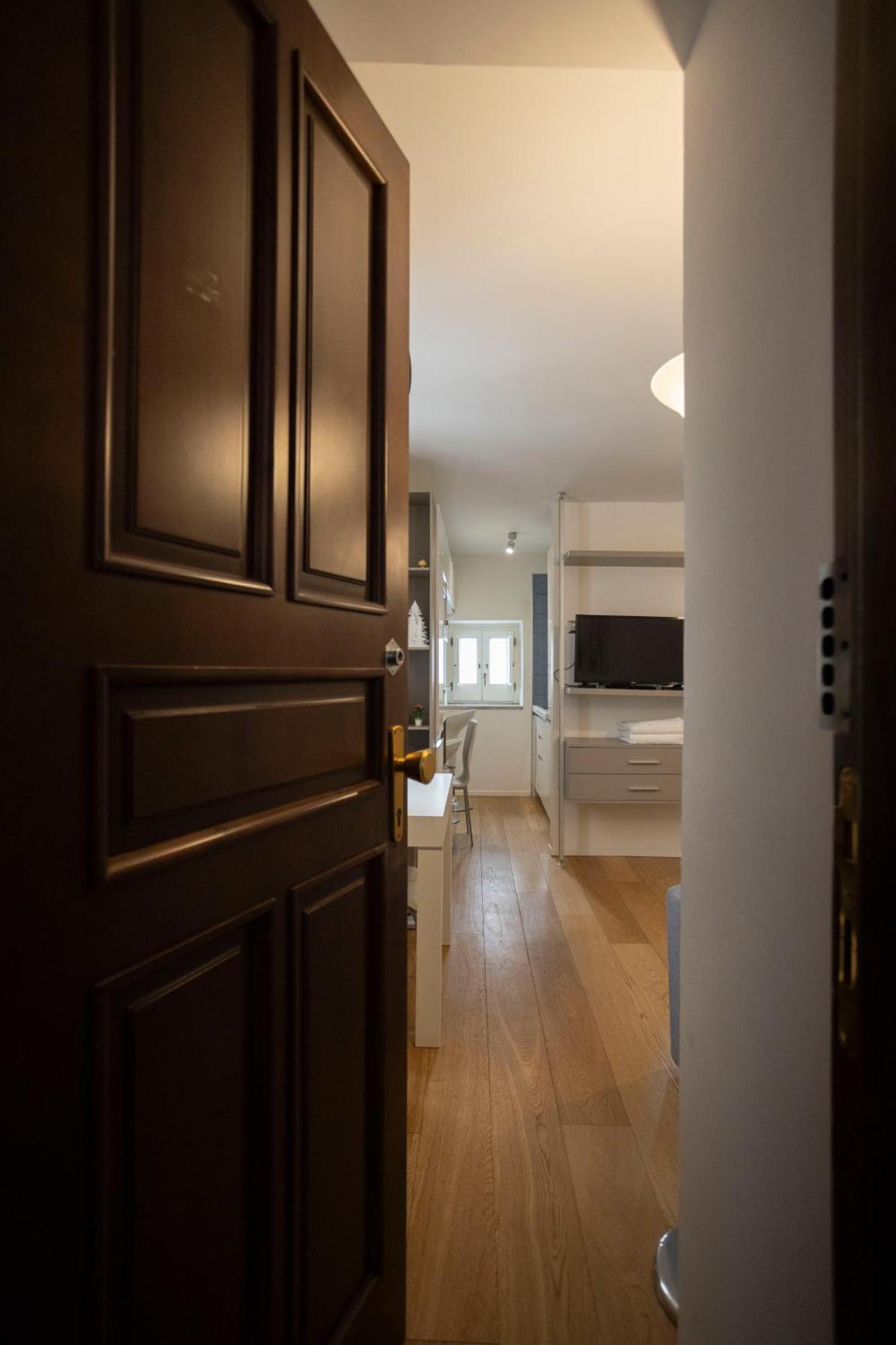 Appartement Qu4Ttro I Domo House à Salernes Extérieur photo